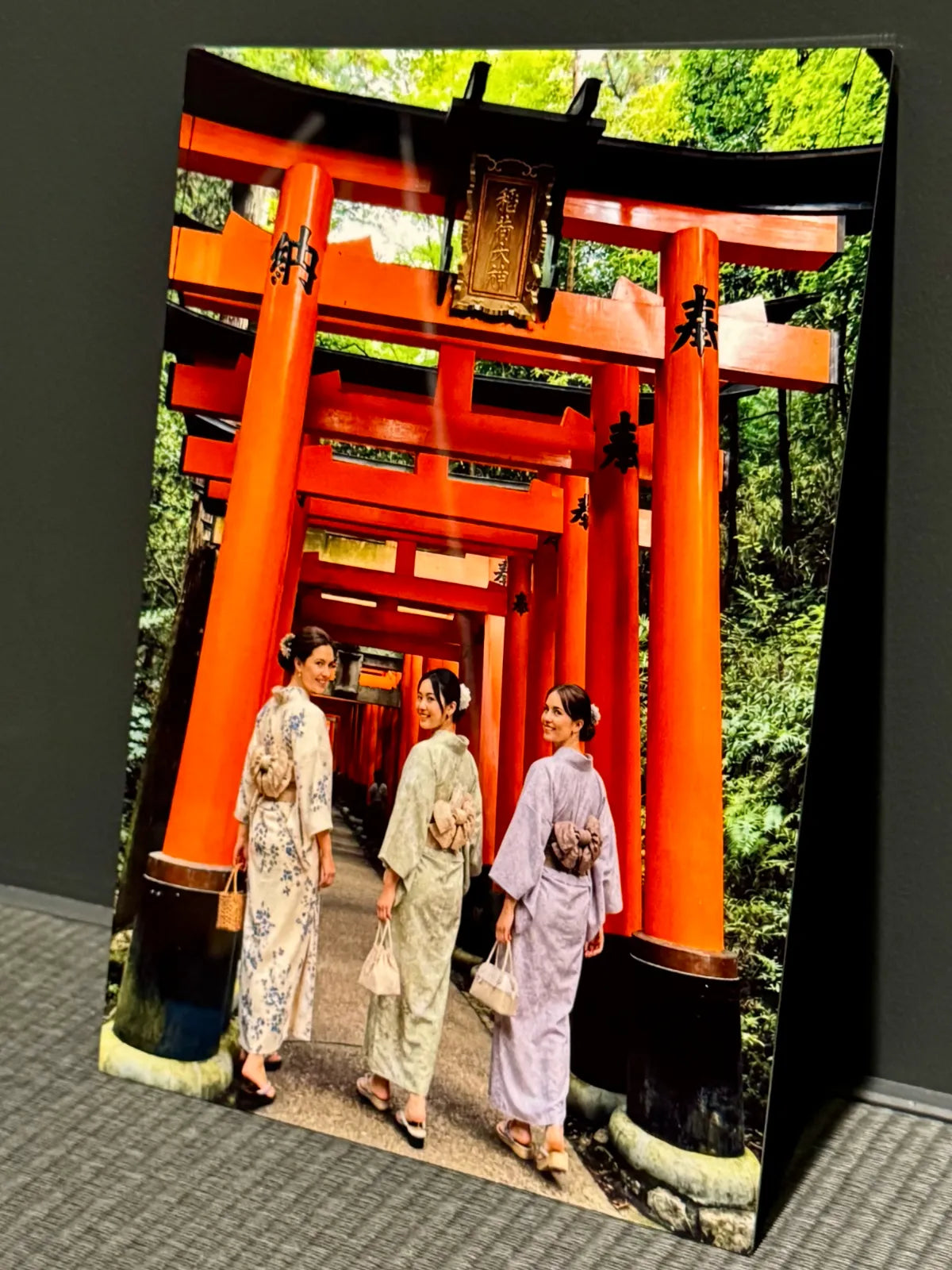 アルミに仕上げた京都のアート作品